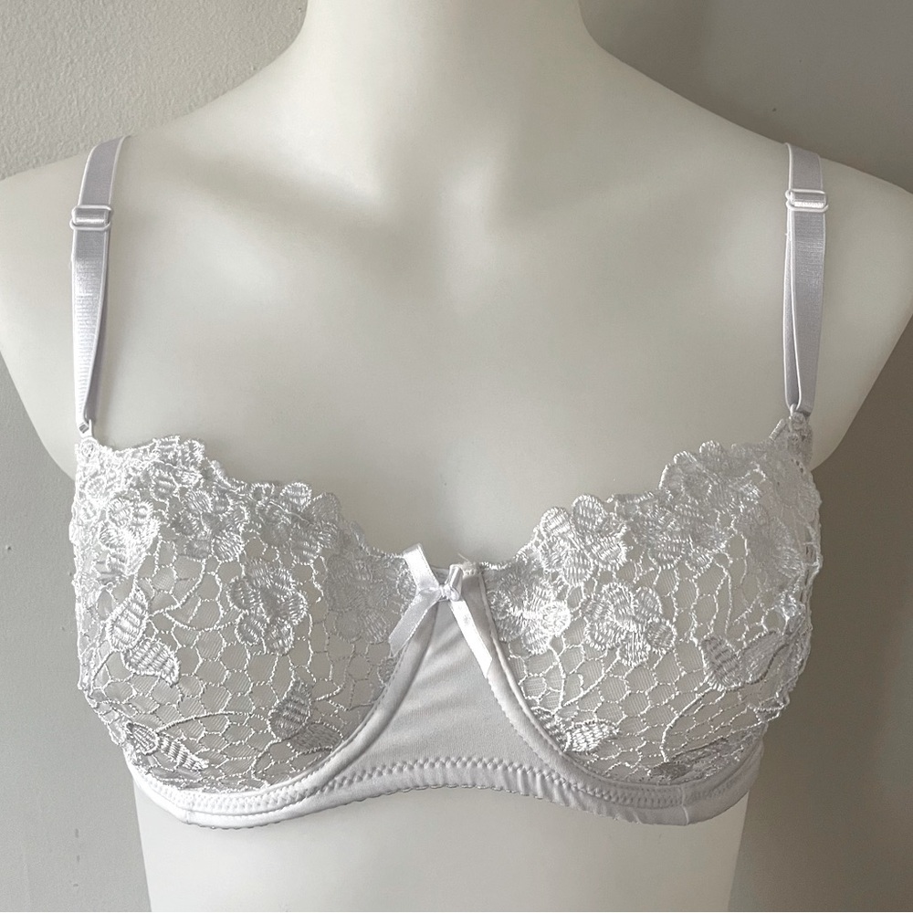 Vogue’s Secret White Lace Sheer Cup Underwire Bra Size 32D bin 1A